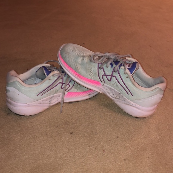 Women’s karhu running shoes - Picture 4 of 5